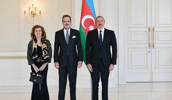 İlham Əliyev 4 ölkənin səfirini qəbul etdi - FOTO