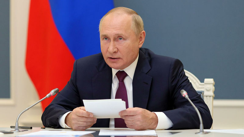 Putinin masasındakı sirli düymə - O, bundan hansı hallarda istifadə edir? - VİDEO