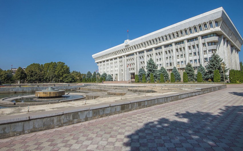Qırğızıstan parlamentinə dörd müxalifət partiyası daxil oldu