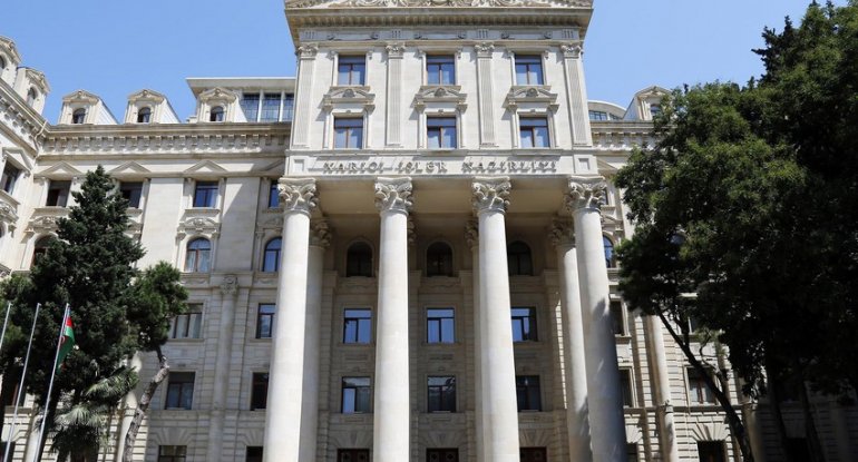 Xarici işlər nazirinin müavini italiyalı həmkarı ilə görüşüb