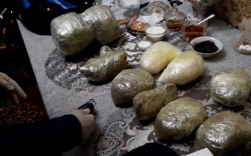 Polis əməliyyatlar keçirdi, 22 nəfər saxlanıldı, 40 kq narkotik götürüldü - FOTOLAR/VİDEO