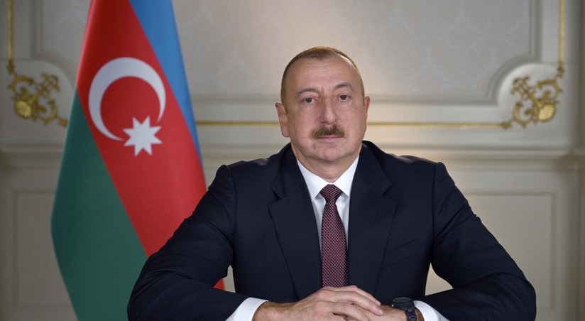 Dövlət başçısı bu şəxslərə fəxri adlar verdi - SƏRƏNCAM