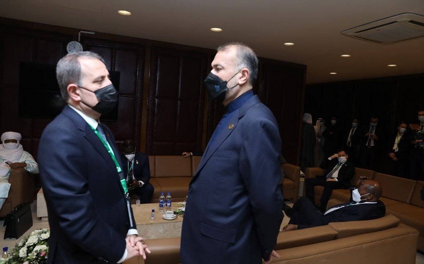 Ceyhun Bayramov və iranlı həmkarı arasında görüş keçirildi