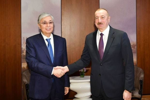Qazaxıstan Prezidenti Azərbaycan liderini təbrik etdi