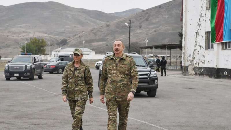 Prezident, birinci xanım və Heydər Əliyev Hadrutda