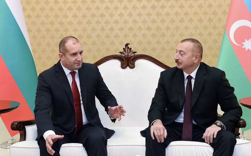 Rumen Radev İlham Əliyevə telefonla zəng etdi