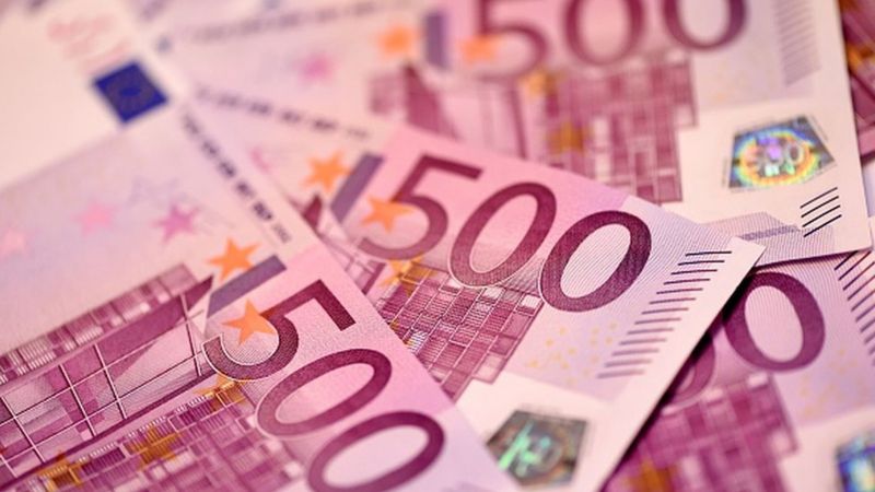 Dövriyyəyə 500 manatlıq əskinaslar buraxılır? - AÇIQLAMA
