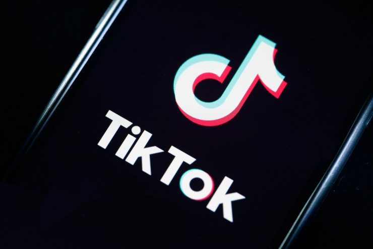 “TikTok” Rusiyada fəaliyyətini DAYANDIRDI