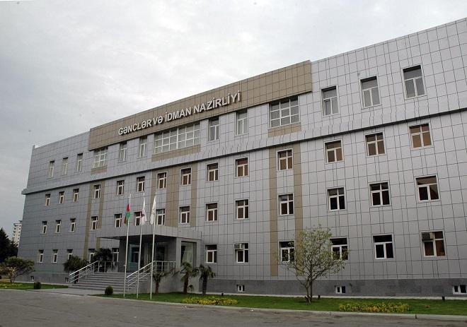 Nazirliyin vəzifəli şəxsi dünyasını dəyişdi