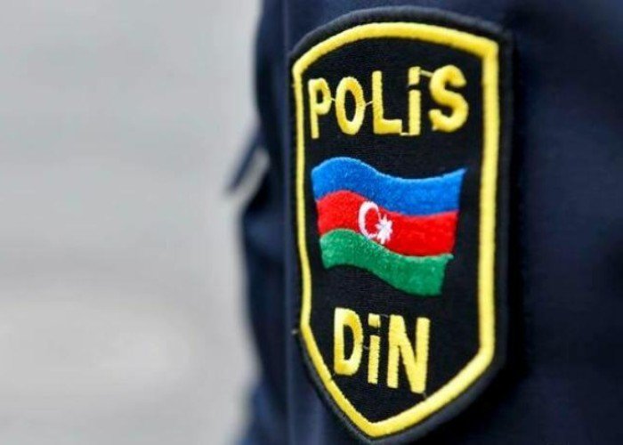 Polis idarəetməni itirib maşını aşırdı: Vəziyyəti ağırdır