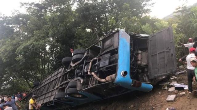 Ağır yol qəzası: 9 ölü, 28 yaralı