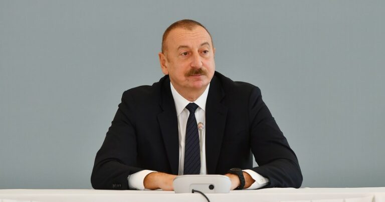 Dövlət başçısı Kəlbəcərdə “Çıraq-1” kiçik su elektrik stansiyasında oldu