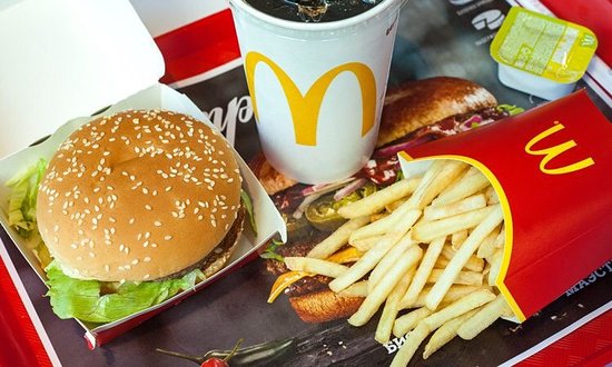 “McDonald's” daha bir ölkədə restoranlarını BAĞLADI