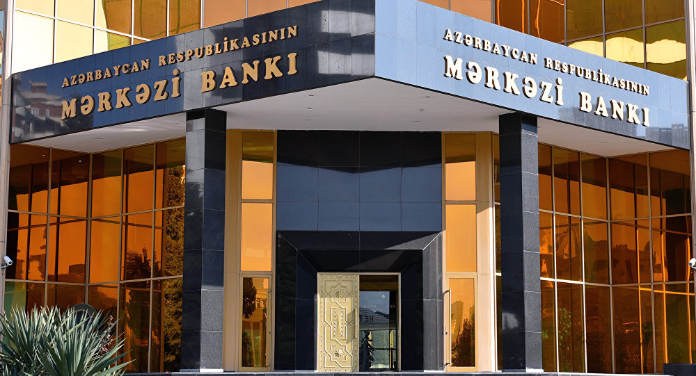 Mərkəzi Bank kommersiya bankına 236 milyon dollar satıb