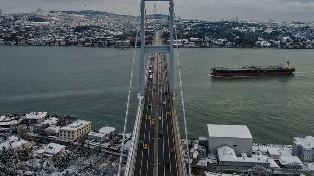 İstanbul boğazı ikitərəfli bağlandı - SƏBƏB
