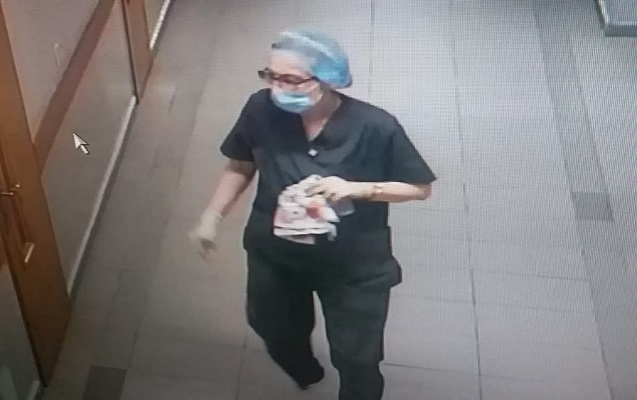 Xadimə paltarı geyinib xəstələrin qiymətli əşyalarını oğurladı - FOTOLAR