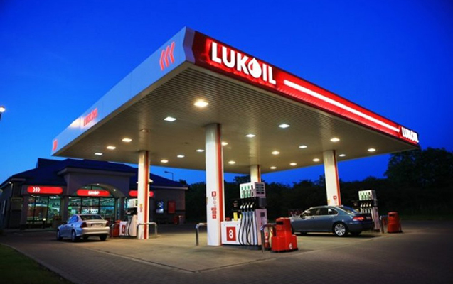 Nigar Qafarova: Səhər “bacı” dedi, günorta otelə çağırdı - “Lukoil”dəki bıçaqlanmanın təfərrüatı
