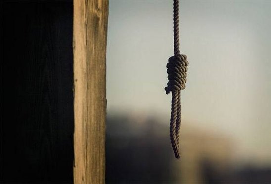 Bakı və Şəkidə intihar hadisəsi: Biri pilləkəndə, digəri həyətdə ÖZÜNÜ ASDI