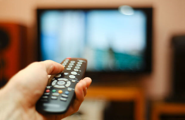Erməni əsilli ekspert Azərbaycan TV-lərində - Kimdir?