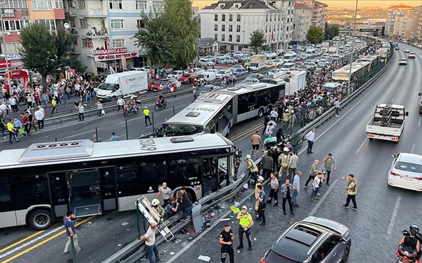 Türkiyədə ağır yol qəzası olub, 85 nəfər yaralandı