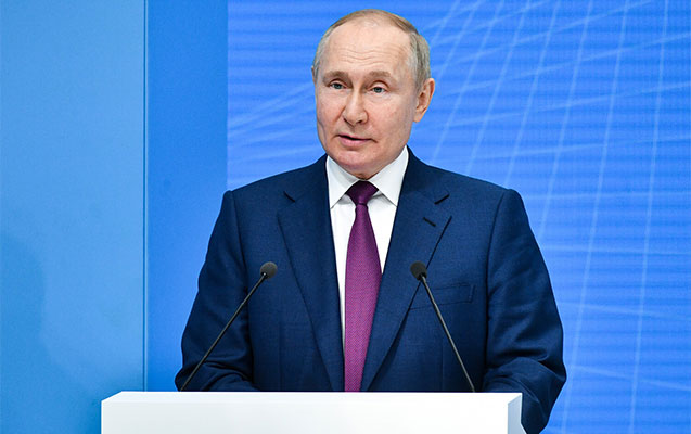 Putin III Çarlzı təbrik edib