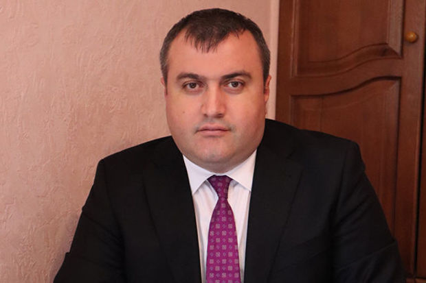 Məhkəmədən vəkil Elçin Sadıqovla bağlı QƏRAR