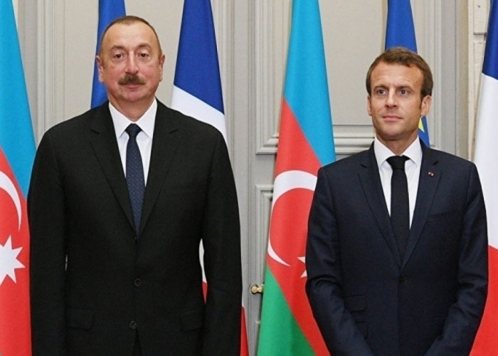 Makron İlham Əliyevə zəng ETDİ