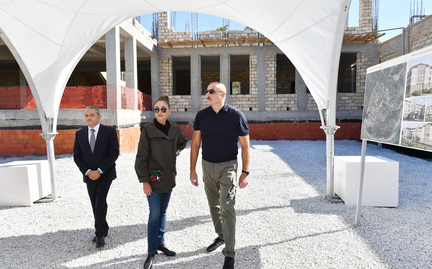 Prezidentlə birinci xanım Şuşada 1 saylı məktəbin tikinti işləri ilə tanış oldular - FOTO
