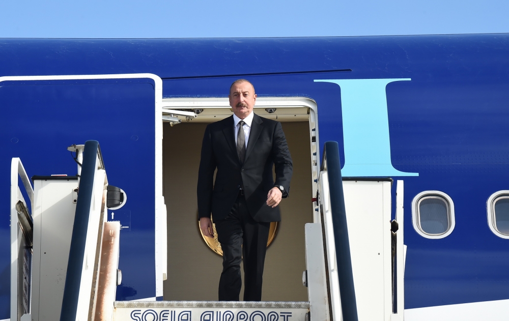 Prezidentin Sofiyada rəsmi qarşılanma mərasimi oldu