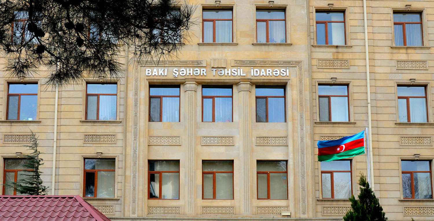 Bakıda səs yazısı yayılan məktəb direktoruna şiddətli töhmət verildi