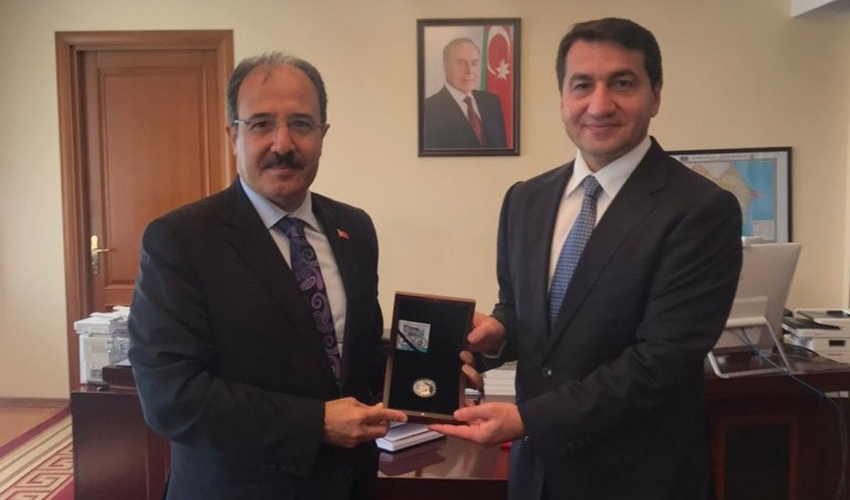 Cahit Bağçı Hikmət Hacıyevlə görüşdü