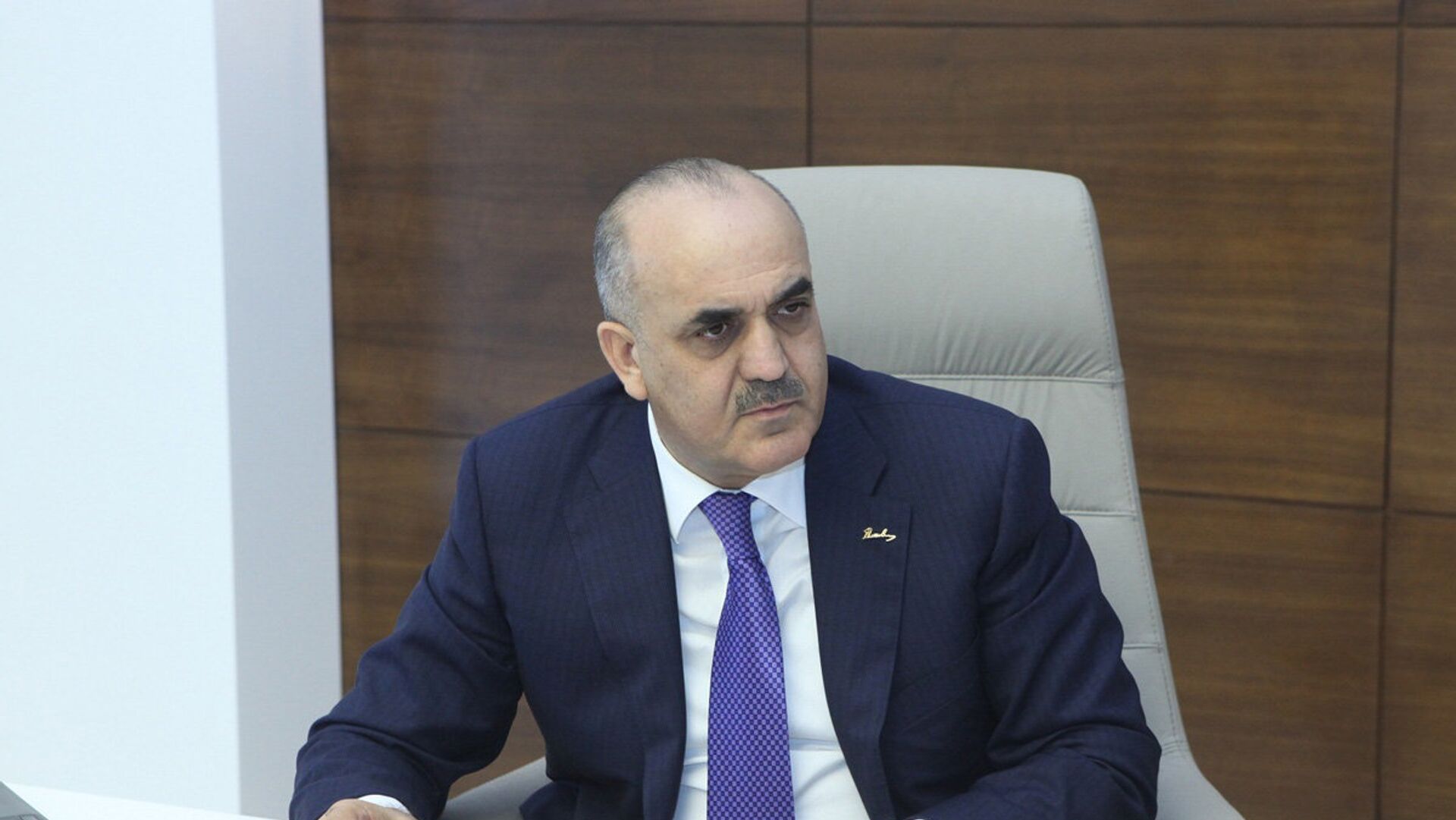 Nazirliyin vəzifəlisi olmuş xanımdan ETİRAF: