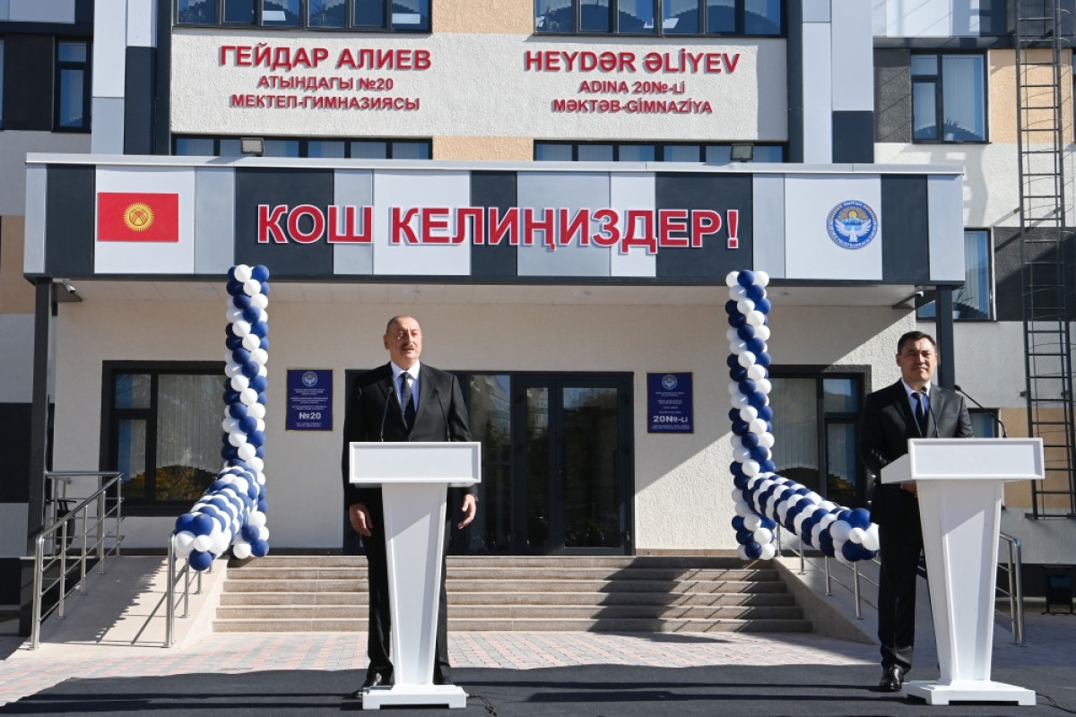 İlham Əliyev Bişkekdəki iki məktəbin müəllim və şagirdlərini Azərbaycana dəvət etdi