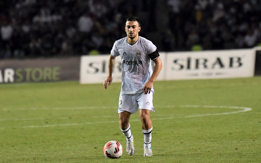 UEFA Qara Qarayevi TƏBRİK ETDİ