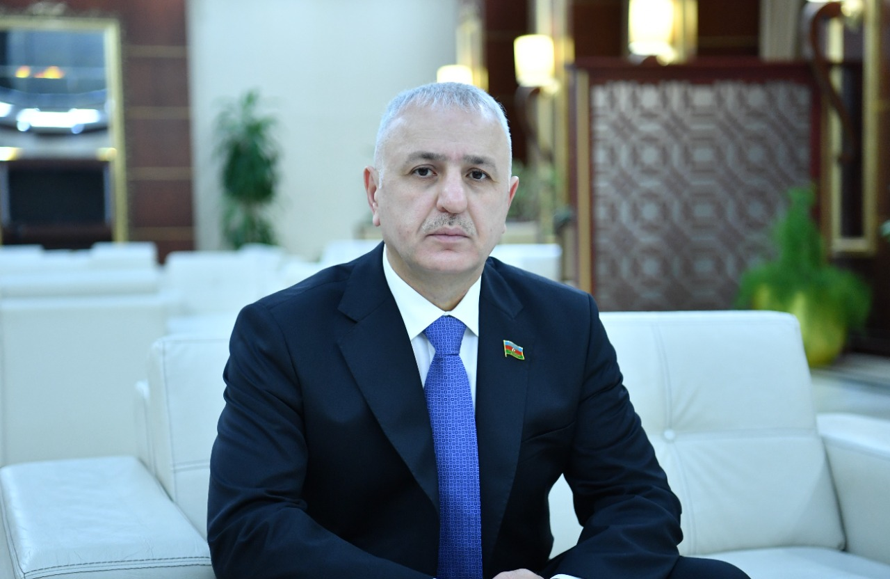 Tarix belə səhvləri bağışlamır