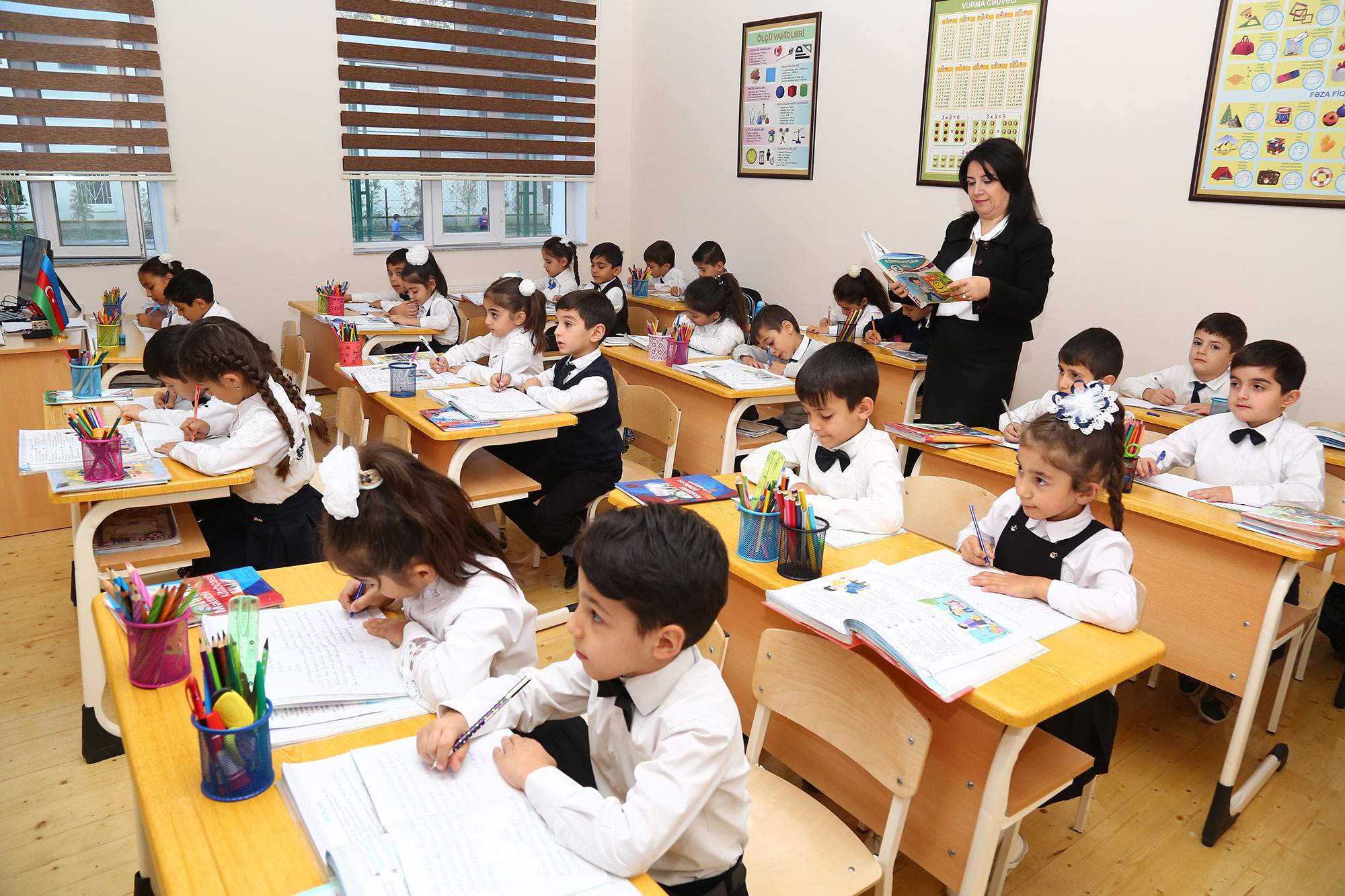 Azərbaycan məktəblərində şagirdlərə bunlar QADAĞAN EDİLDİ - SİYAHI