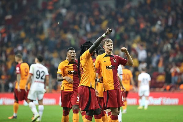 “Qalatasaray” a Vikinq gəlir