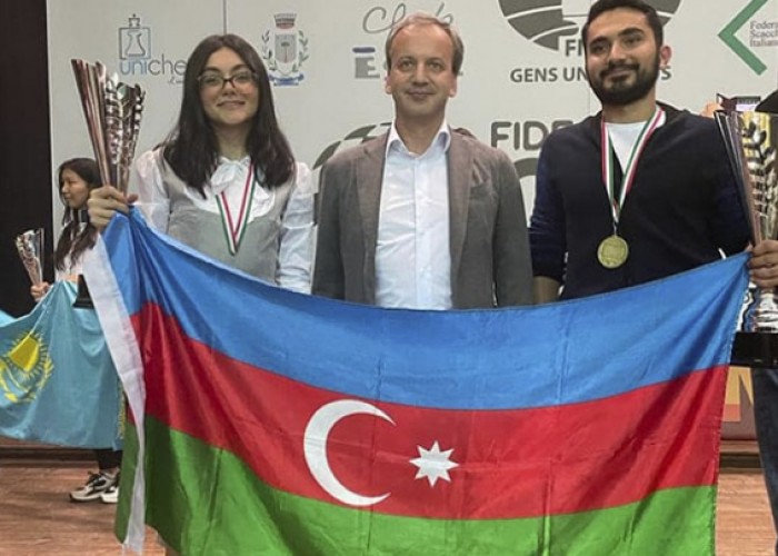 FIDE prezidenti azərbaycanlı dünya çempionlarını təbrik etdi
