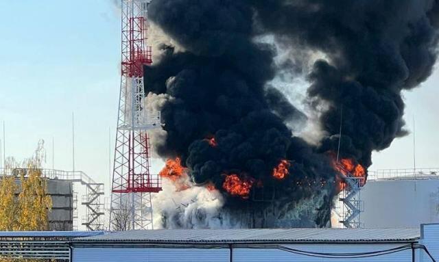 Türkiyədə neft emalı zavodunda güclü yanğın