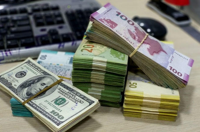 Sabiq icra başçısının qardaşına qarşı külli miqdarda DƏLƏDUZLUQ