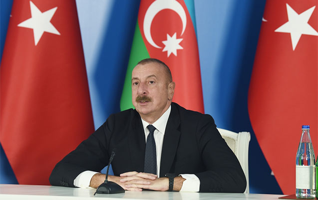 “Məscidləri dağıdanı müsəlman ölkələrinin rəhbərləri qucaqlayıb öpə bilər?” - Dövlət başçısı