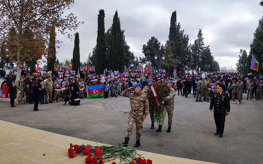Azərbaycan Ordusunda Zəfər Günü münasibətilə silsilə tədbirlər keçirildi - FOTO