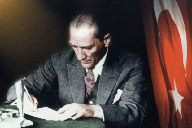 Bu gün Mustafa Kamal Atatürkün anım günüdür