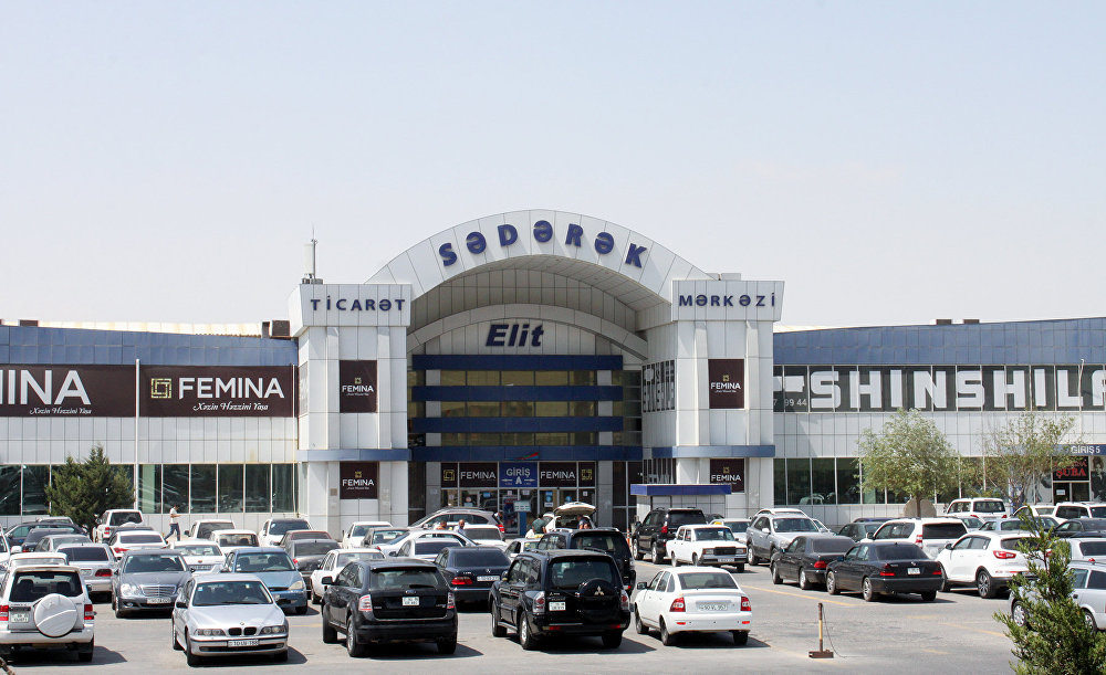 Sədərək Ticarət Mərkəzində insident, 30 min manat pul götürüldü
