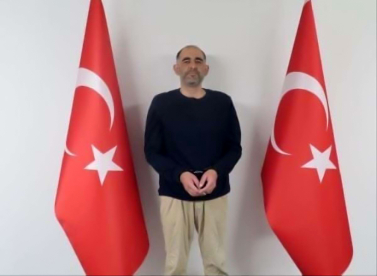 Türkiyə Milli İstihbaratı Azərbaycanda FETÖ-yə bağlı şirkət rəhbərini HƏBS ETDİ - VİDEO