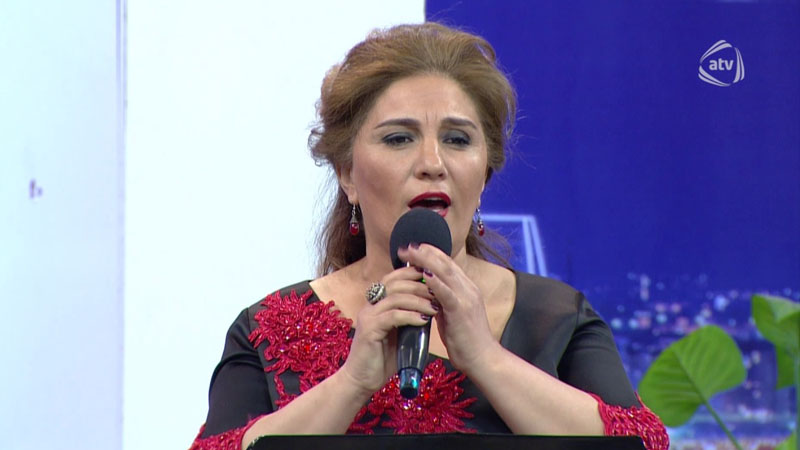 Əməkdar artist toyda kişi həmkarını DÖYDÜ- VİDEO
