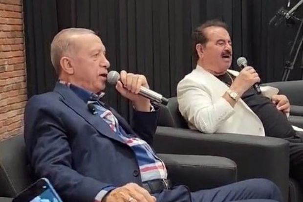 Ərdoğan İbrahim Tatlısəslə birgə türkü oxudu – VİDEO