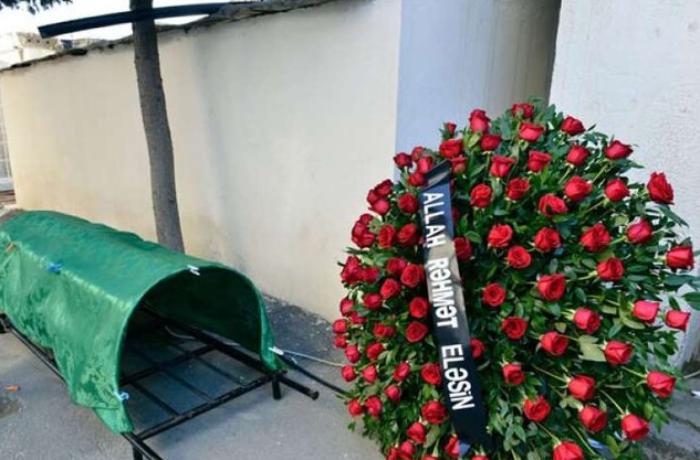 Azərbaycanlı müğənni vəfat etdi - FOTO