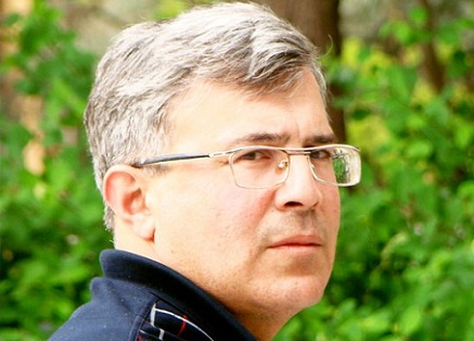 Həmid Herisçi İranın iki generalını müqayisə etdi