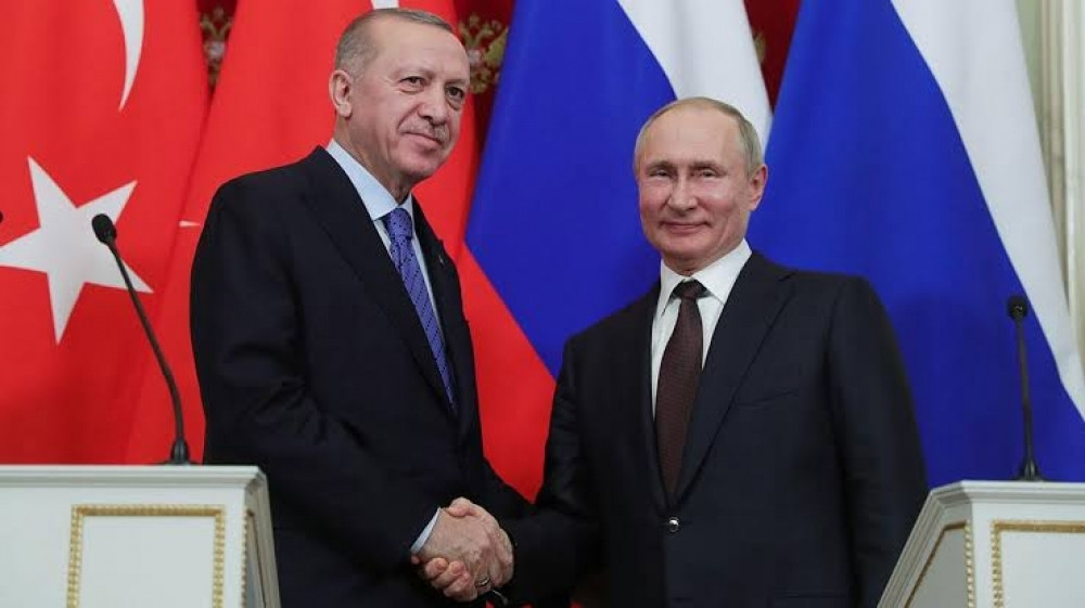 Ərdoğan Putinə üçtərəfli görüş təklif etdi